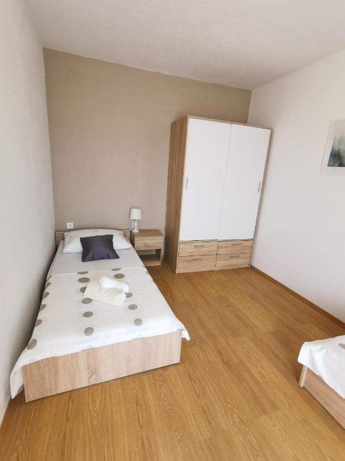 A4 Apartmani Kevic Kaštela エクステリア 写真
