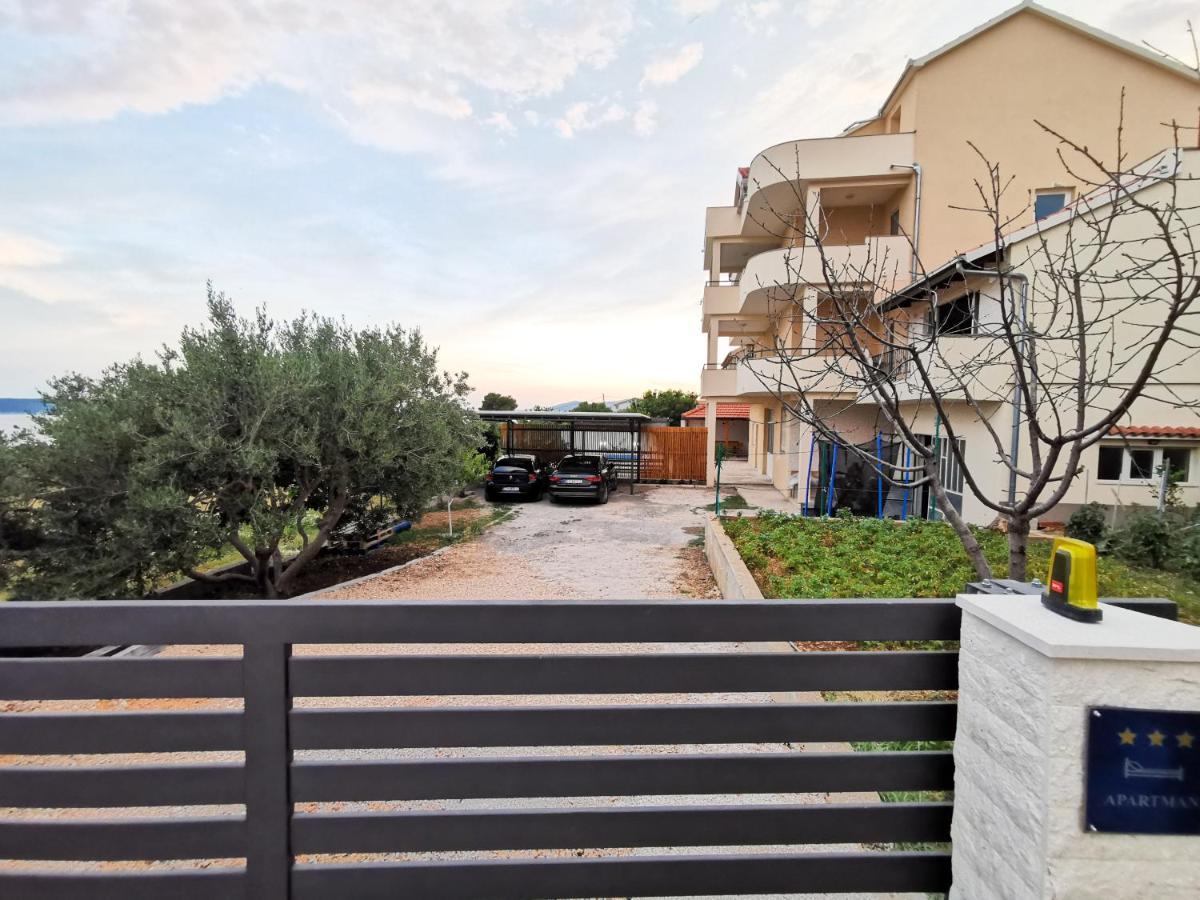 A4 Apartmani Kevic Kaštela エクステリア 写真